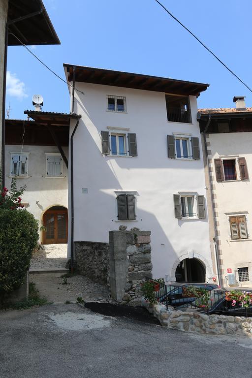 Agriturismo La Ciasa Del Fabio 타술로 외부 사진