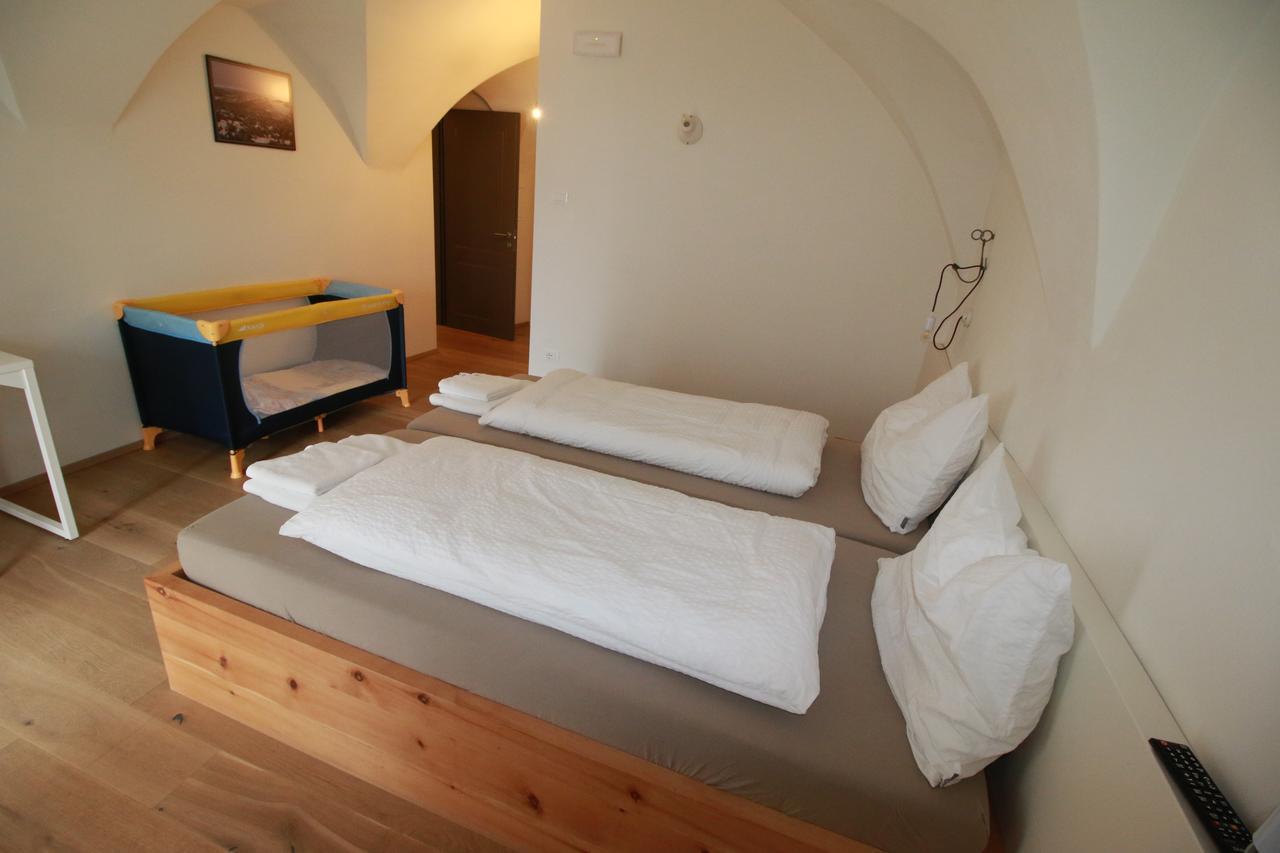 Agriturismo La Ciasa Del Fabio 타술로 외부 사진